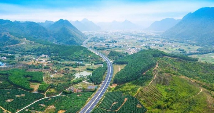 高速公路航拍图片