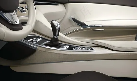 汽车内饰图片