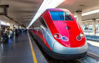 高铁             图片