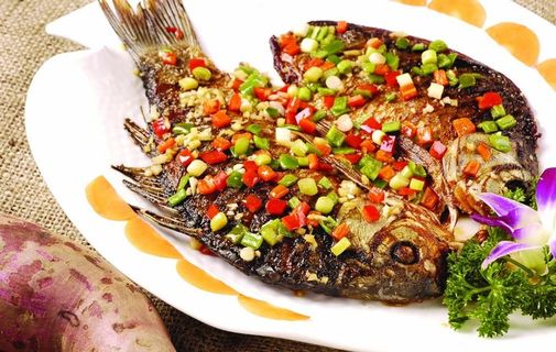 糍粑干鲫鱼图片