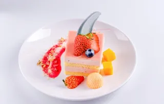 草莓慕斯蛋糕图片