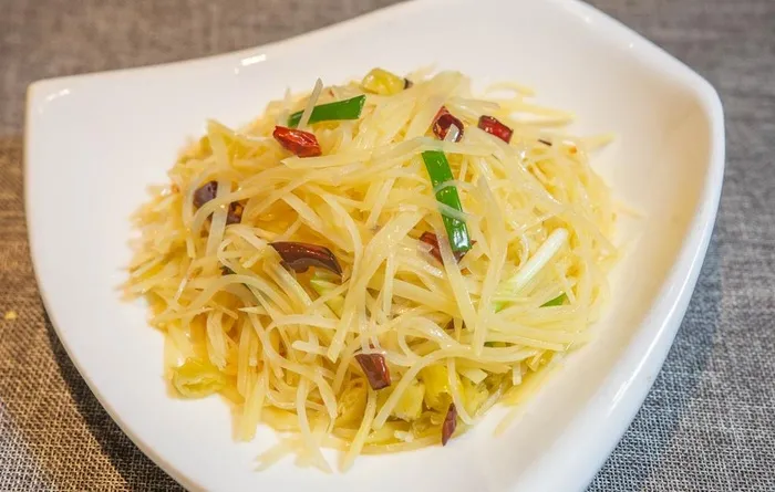 酸辣土豆丝图片