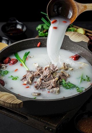 炖羊肉图片