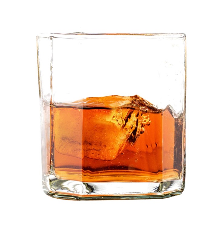 威士忌 酒杯 玻璃杯图片