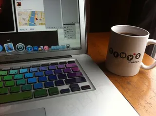 笔记本电脑,马克杯,咖啡杯,台式电脑,咖啡,工作