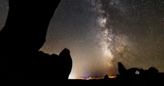 拱门，石头，夜，星星，星空，岩石，灯