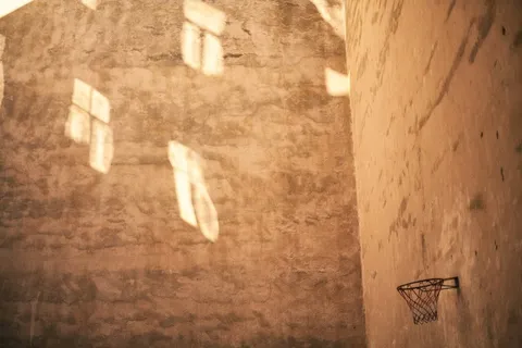 羊皮纸背景,绘画,旧纸,历史遗迹,篮球筐和斑驳的墙