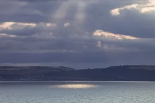 风景，海，阳光，云，灯光，戏剧性