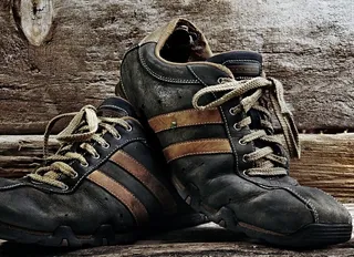 鞋,皮鞋,徒步鞋,安全鞋,鞋头,斯凯奇