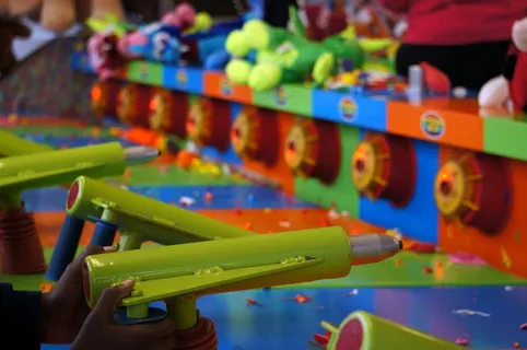 中途游戏，中途游戏，中途，狂欢，游戏，公平