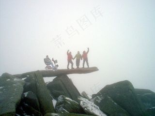 盆栽植物,山峦,工艺品,浓雾,摩托车,这些天来您可以乘坐机动踏板车的地方真是太神奇了...