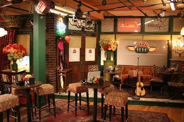 餐饮场所,吧,酒店大厅,民居,酒馆,*振作