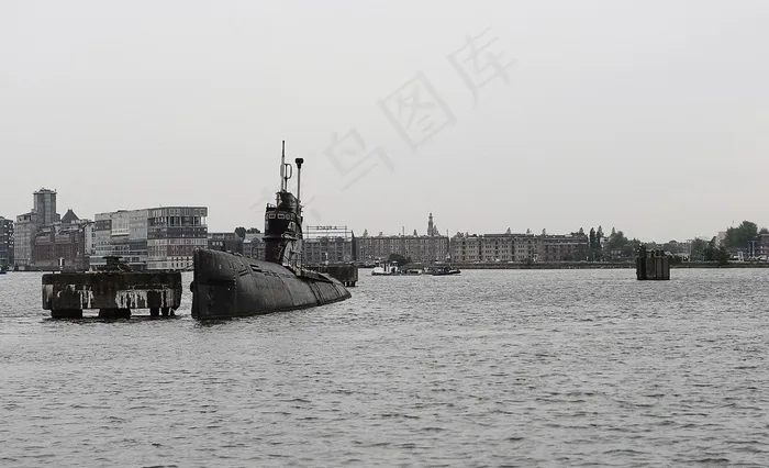 潜艇,货轮,军舰,湖泊,江河,海港历史潜艇