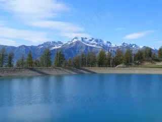 风景，山，坦克，水，天空，云，蓝色