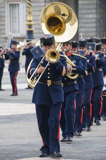 军事音乐，马德里，清醒转会