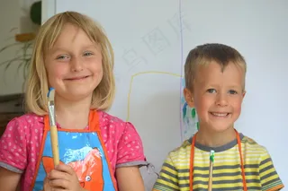 女孩，男孩，儿童，人，绘画，画笔