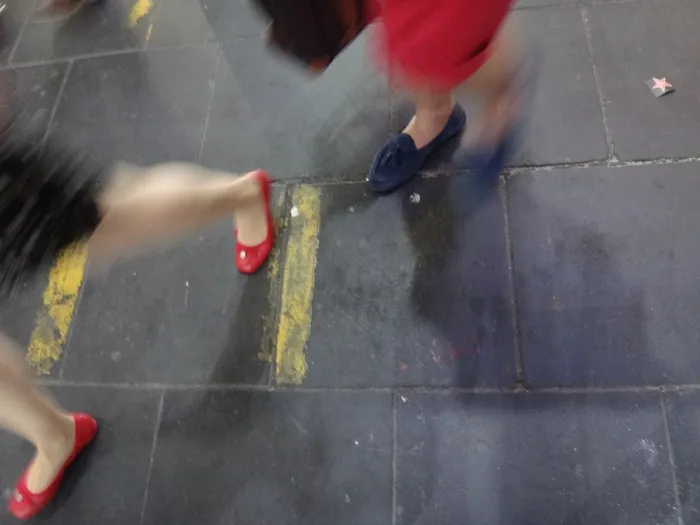 马克，脚，腿毛，离，公平，对比，女人，城市