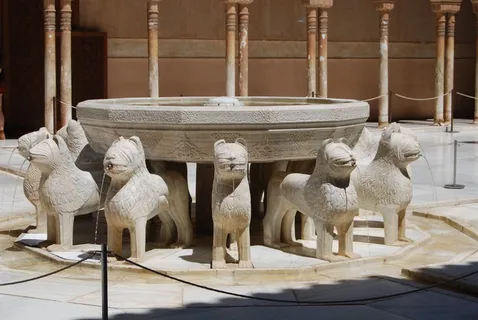 格拉纳达，阿罕布拉，丰塔纳，莱昂尼