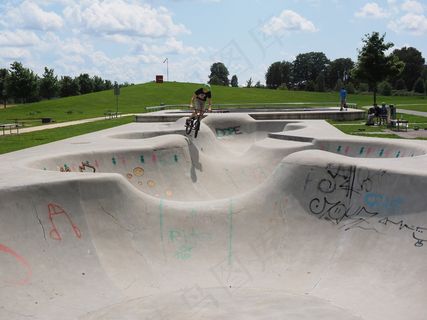 Halfpipe，体育，自行车，混凝土，特技，跳跃