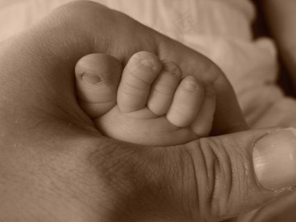 婴儿,凳子,手,泰式按摩,手指甲,父亲牵着小儿子的脚