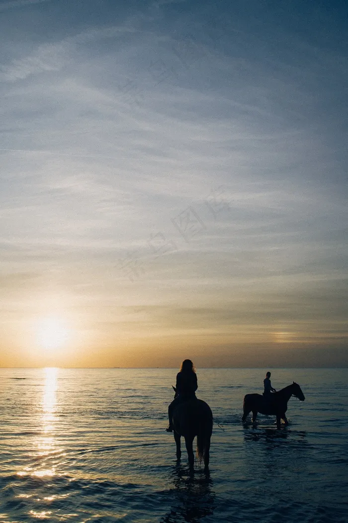 天空,海洋,湖泊,屏幕截图,帆船,两个女孩骑着马