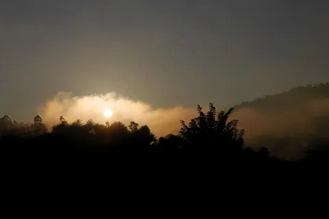 太阳,山,日出,天空,云团,户外,景区 太阳,山,日出,天空,云团,户外,景区