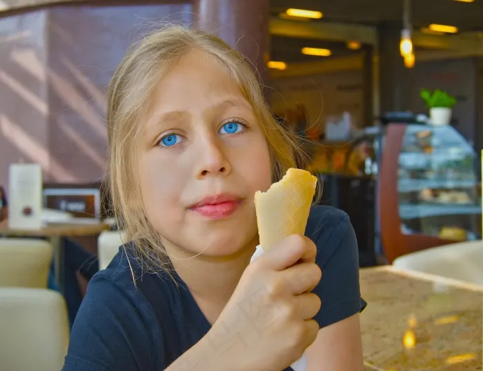 儿童，肖像，小女孩，一个小孩