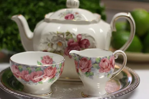 服务,茶杯,杯子,茶壶,茶具,茶具 服务,茶杯,杯子,茶壶,茶具,茶具