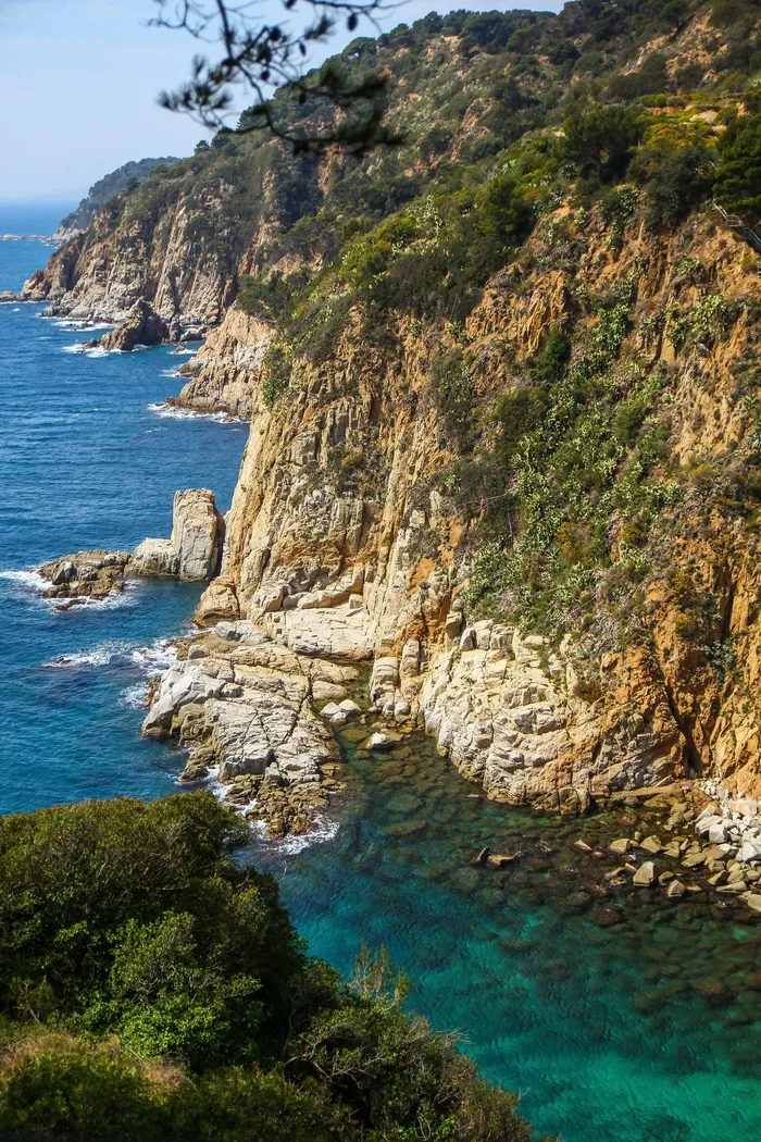 布拉瓦海岸，加泰罗尼亚，西班牙，悬崖