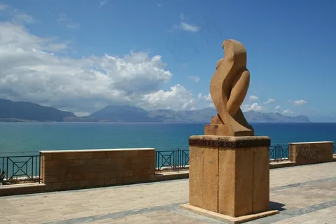 地中海,雕塑,海滨长廊 地中海,雕塑,海滨长廊