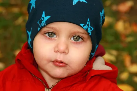 男孩，儿童，绿眼睛，蓝眼睛，无罪，