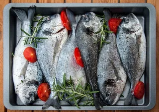 金头鱼，鱼类，烧烤，烧烤，准备