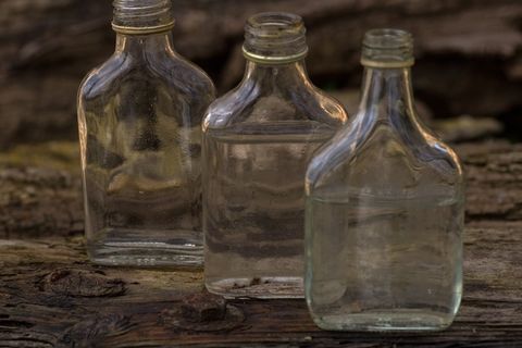 静物，木板，瓶子，照明