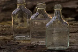 静物，木板，瓶子，照明