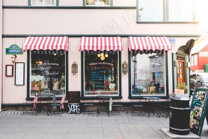 大街上的商店
