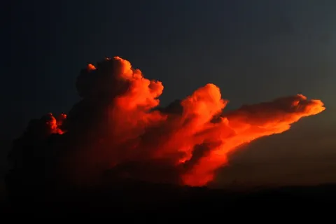 云,日落,风景,金色的夕阳,天空 云,日落,风景,金色的夕阳,天空