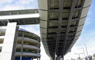 桥，在下面，在下面，底部，侧，近代，高速公路