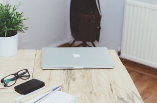 Macbook，笔记本电脑，计算机，技术，书桌，办公室