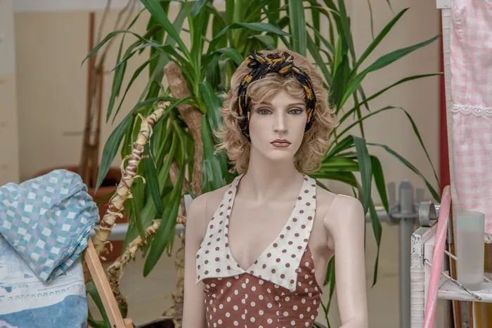 假人，娃娃，泳装，脸，时尚，发型