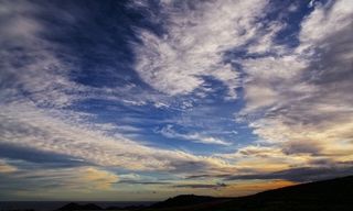 风雨如磐的日落