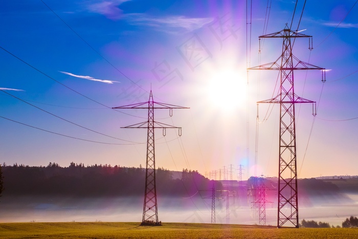 电源杆，上线，电源线，高压