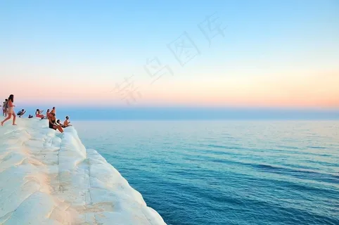婚纱写真,海洋,壁纸,玫瑰海岸,婚礼,日落时在岩石上的游客 婚纱写真,海洋,壁纸,玫瑰海岸,婚礼,日落时在岩石上的游客