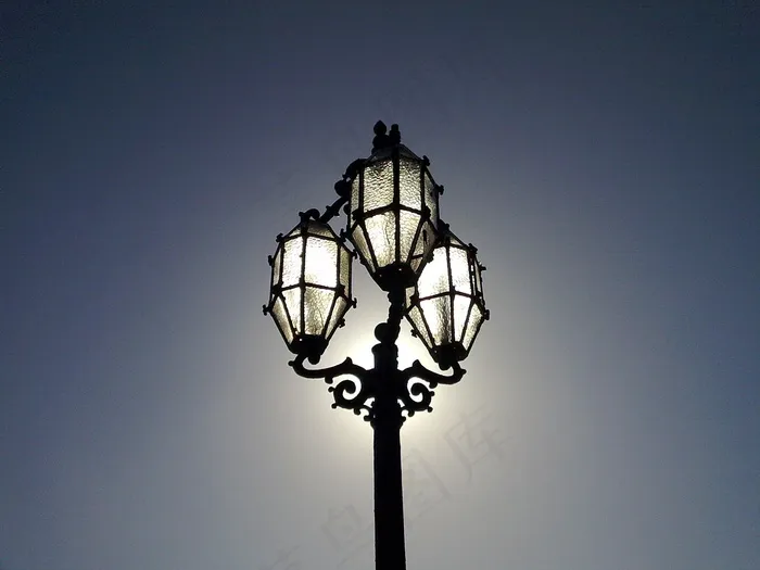 夜，灯，街