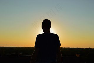 天空,台灯,屏幕截图,街灯,卡通动漫人物,日落侧影人日出