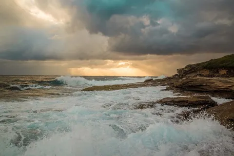 Maroubra,悉尼,澳大利亚,海滨,日出,岩石 Maroubra,悉尼,澳大利亚,海滨,日出,岩石