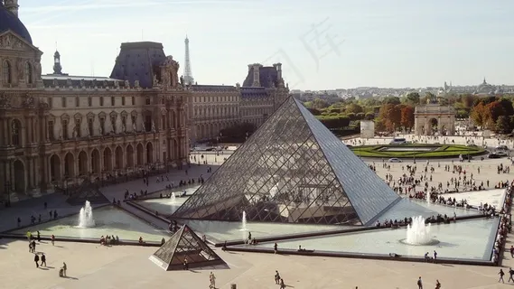 金字塔，卢浮宫，巴黎