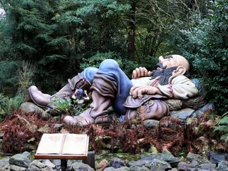 树林,工艺品,卡通动漫人物,佛像,美女,森林中的小矮人的视图