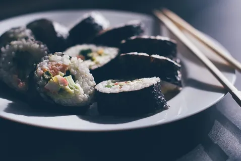 寿司,筷子,日式料理,食品,盘子,美食 寿司,筷子,日式料理,食品,盘子,美食