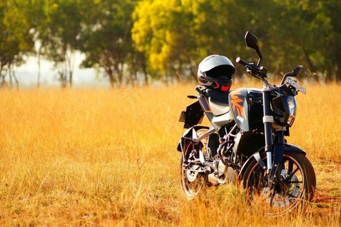草原，Hesaraghatta，Ktm，Duke 200，骑自行车