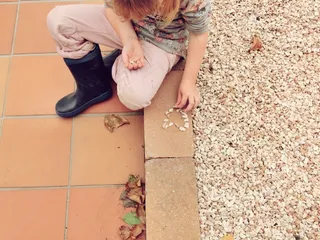 女孩，儿童，播放，石头，心，性质，金发，快乐